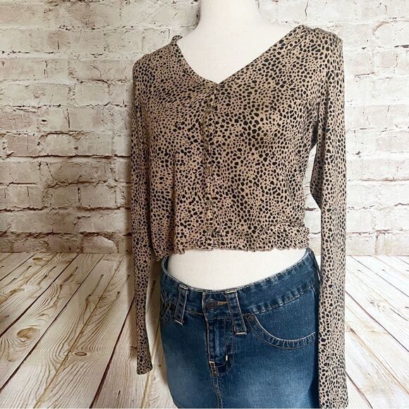 American Eagle leopard knit cardigan cropped top - Picture 6 of 7